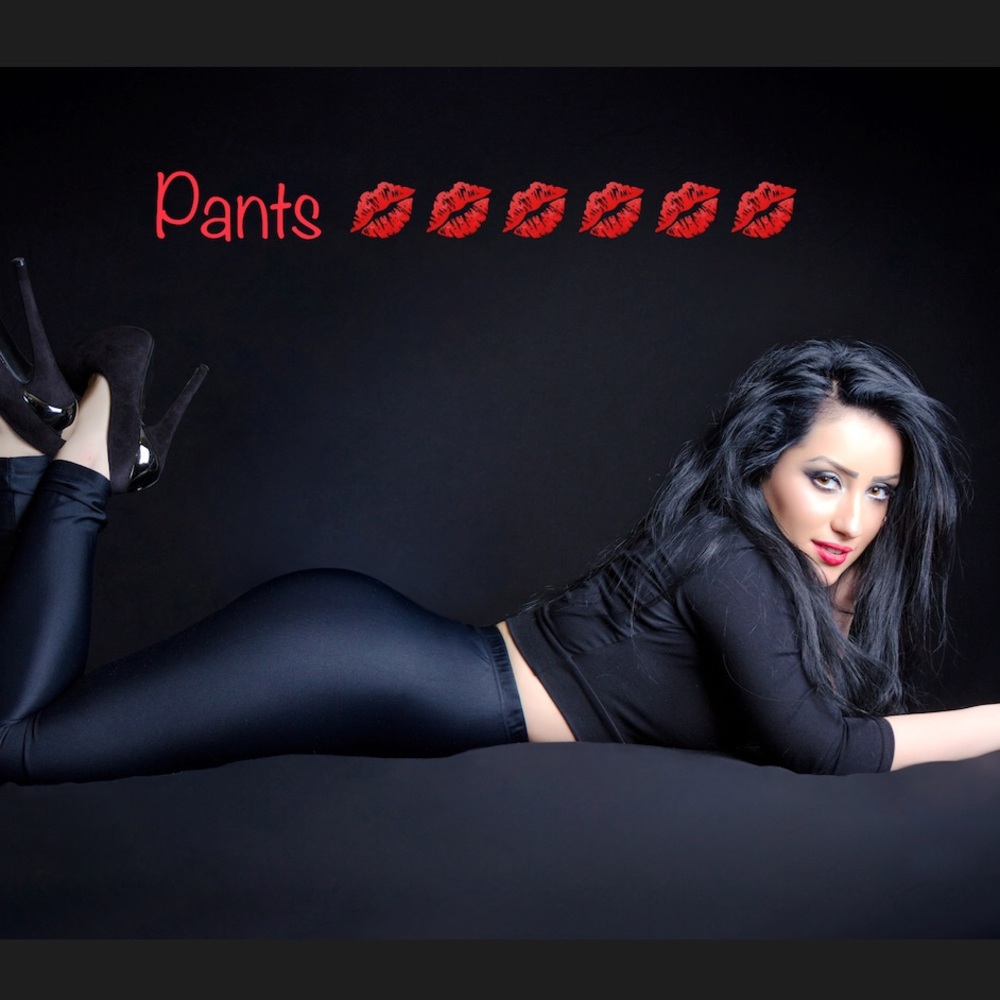 Pants beyond this point 💋💋💋